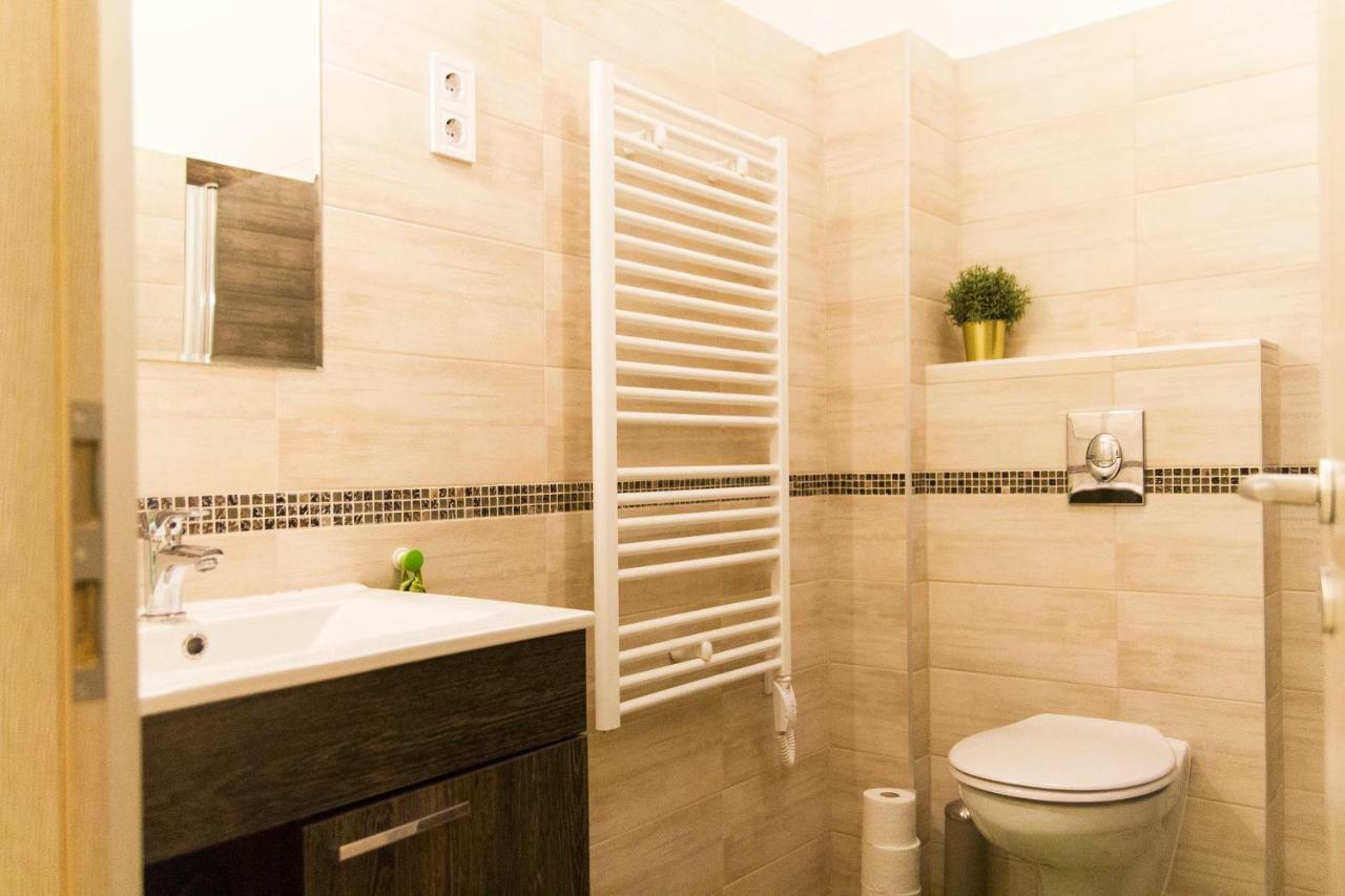 Cozy Apartment Будапеща Екстериор снимка