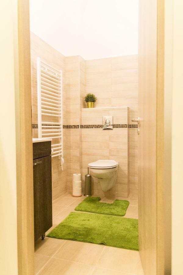 Cozy Apartment Будапеща Екстериор снимка